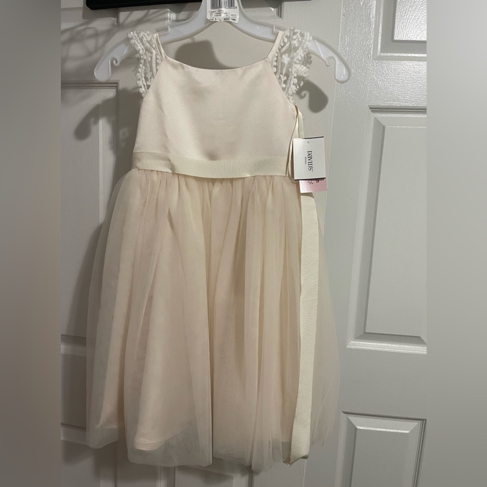 David’s Bridal Flower Girl Dress new never used
